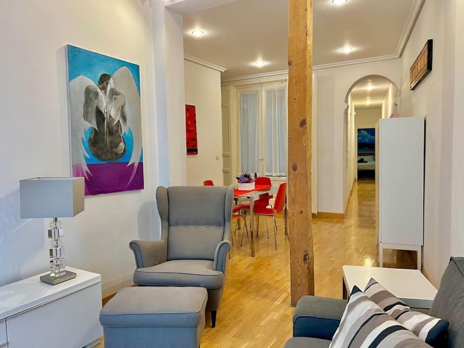 Alojamiento Entero Centro: Piso . Chueca Apartment Madrid Exterior foto