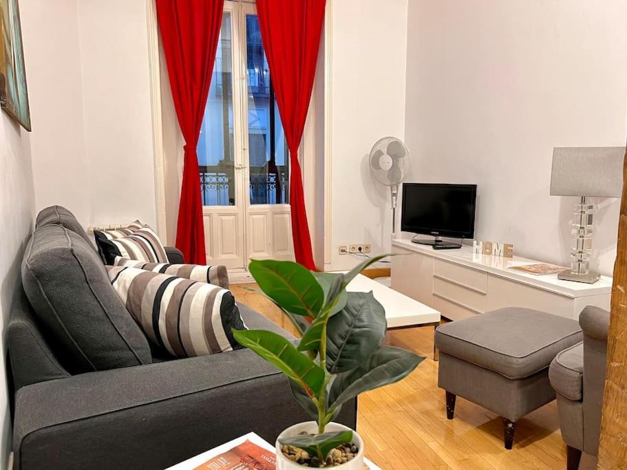 Alojamiento Entero Centro: Piso . Chueca Apartment Madrid Exterior foto