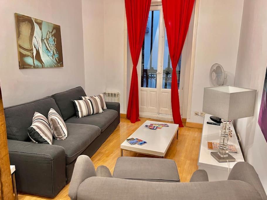 Alojamiento Entero Centro: Piso . Chueca Apartment Madrid Exterior foto