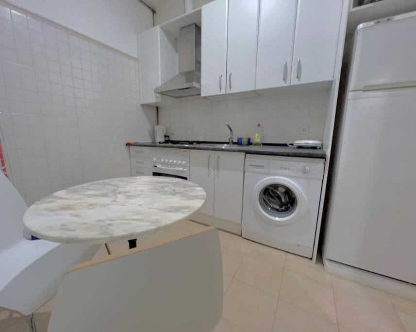 Alojamiento Entero Centro: Piso . Chueca Apartment Madrid Exterior foto