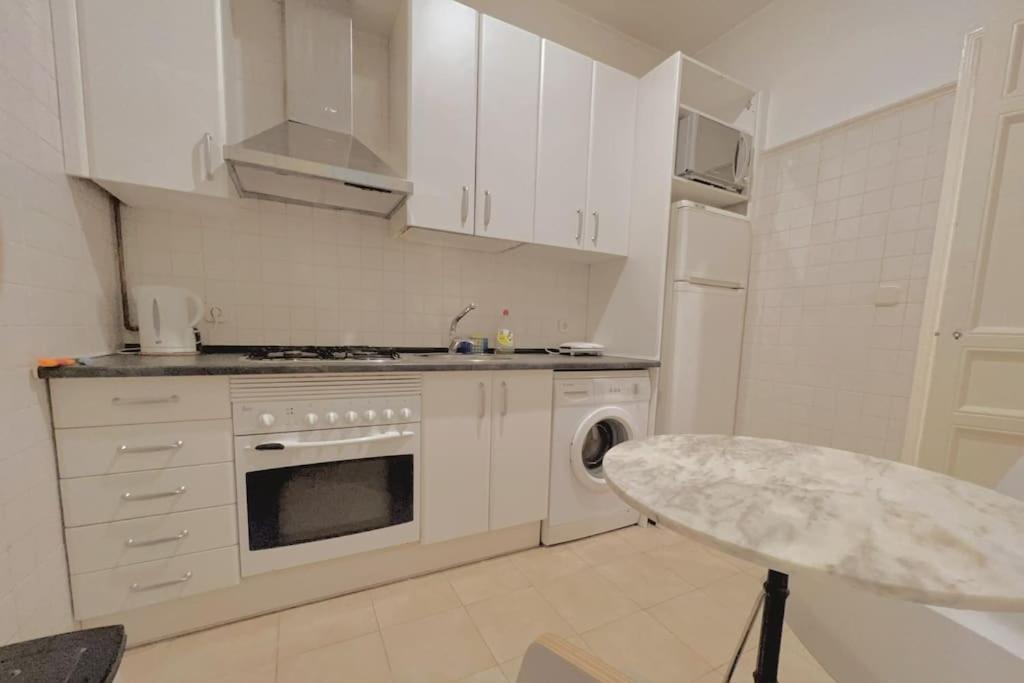 Alojamiento Entero Centro: Piso . Chueca Apartment Madrid Exterior foto
